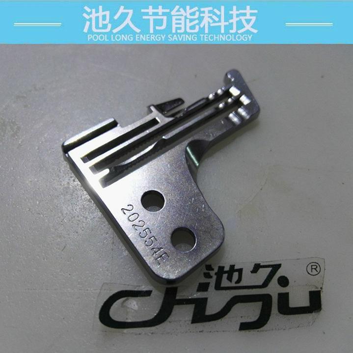 M700包缝机配件系列   M700/图8-2025542四线普通针板