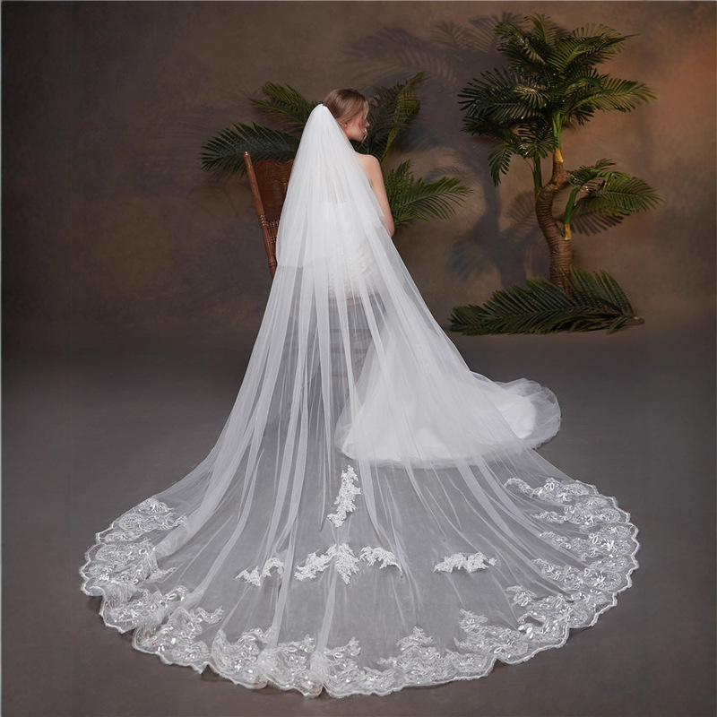 2025 Double-Layer Sequin Shiny Lace Red Rhombus Wedding Dress Bridal Veil Long Style with Hair Comb Large Skirt