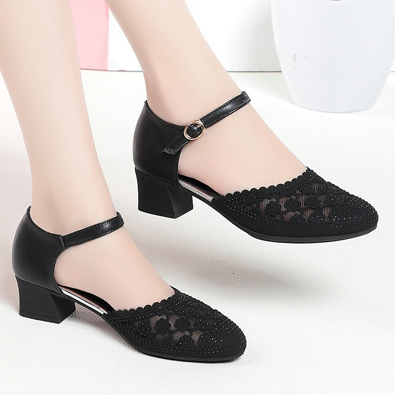 Sandal cao gót nữ quai ngang mũi nhọn đế thấp đính đá — màu đen