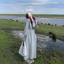 灰色韩系中长款连帽卫衣裙女2025秋季新款小个子学院风减龄连衣裙