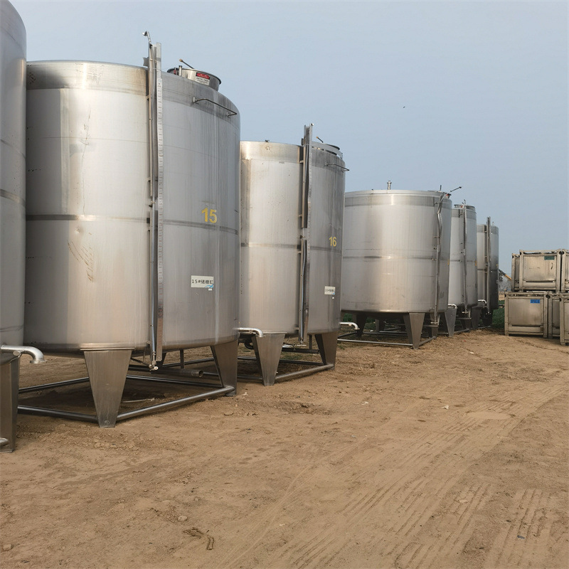 出售二手化工液体储存罐 立式啤酒储存罐 加厚液体饮料罐 回收