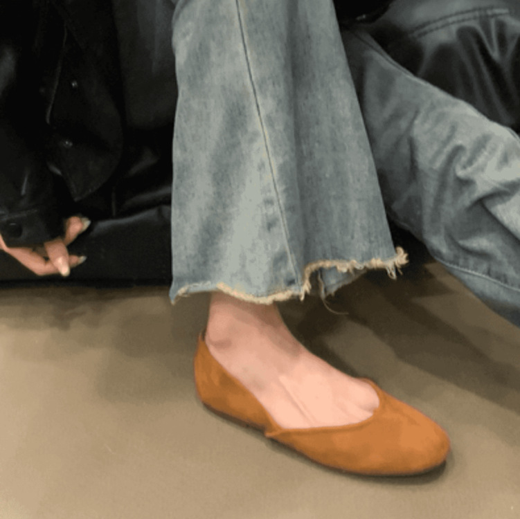 Zapatos retro suaves de camisa, zapatos de mujer nuevos zapatos rojos blancos claros con zapatos de falda única