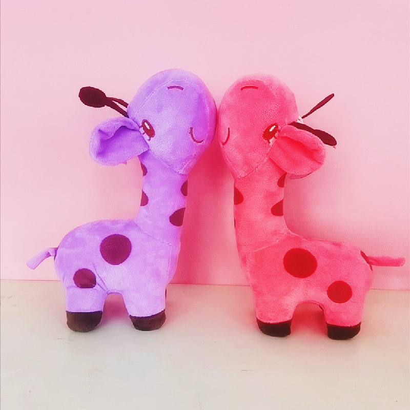 Fábrica al por mayor de 8 pulgadas máquina de agarre muñeca muñeca boda lanzamiento anillo de regalo muñeca puesto de peluche boutique de juguetes de peluche