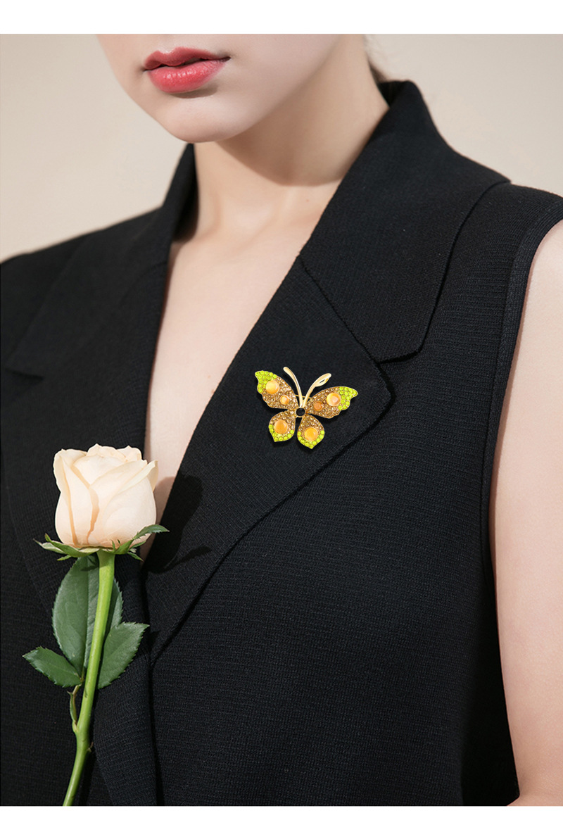 Vintage Style Style Vintage Style Pin Butterfly Alloy Rhinestone Women's Brooches