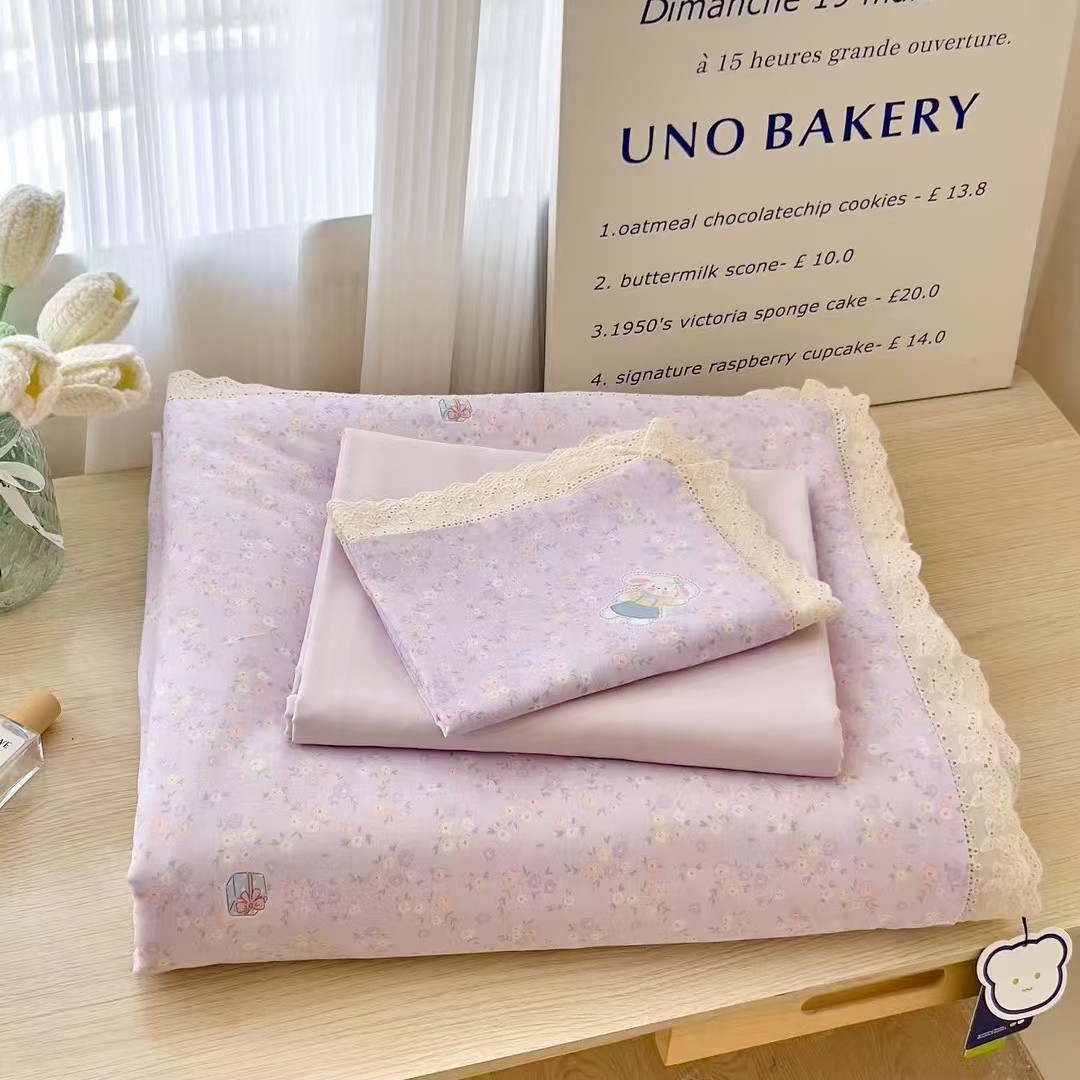 우유 귀여운 토끼 - 작은 흰색 레이스