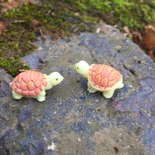 苔藓微景观树脂小摆件两色小乌龟花盆装饰品迷你小动物树脂摆件