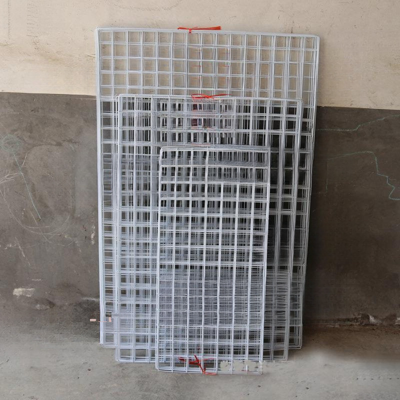 1车间白色万用隔离网钢丝网挂钩挂网网格铁网片货架超市地摊饰品