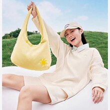 ����С�ƸCͬ��녶����Ů�p��ͨ�چμ�С����������߼������ϰ�