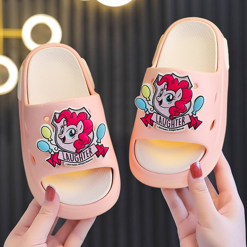 Pony Baoli verano nuevo estilo EVA para padres e hijos arrastre casa al aire libre lindo baño de dibujos animados baño sandalias y zapatillas antideslizantes