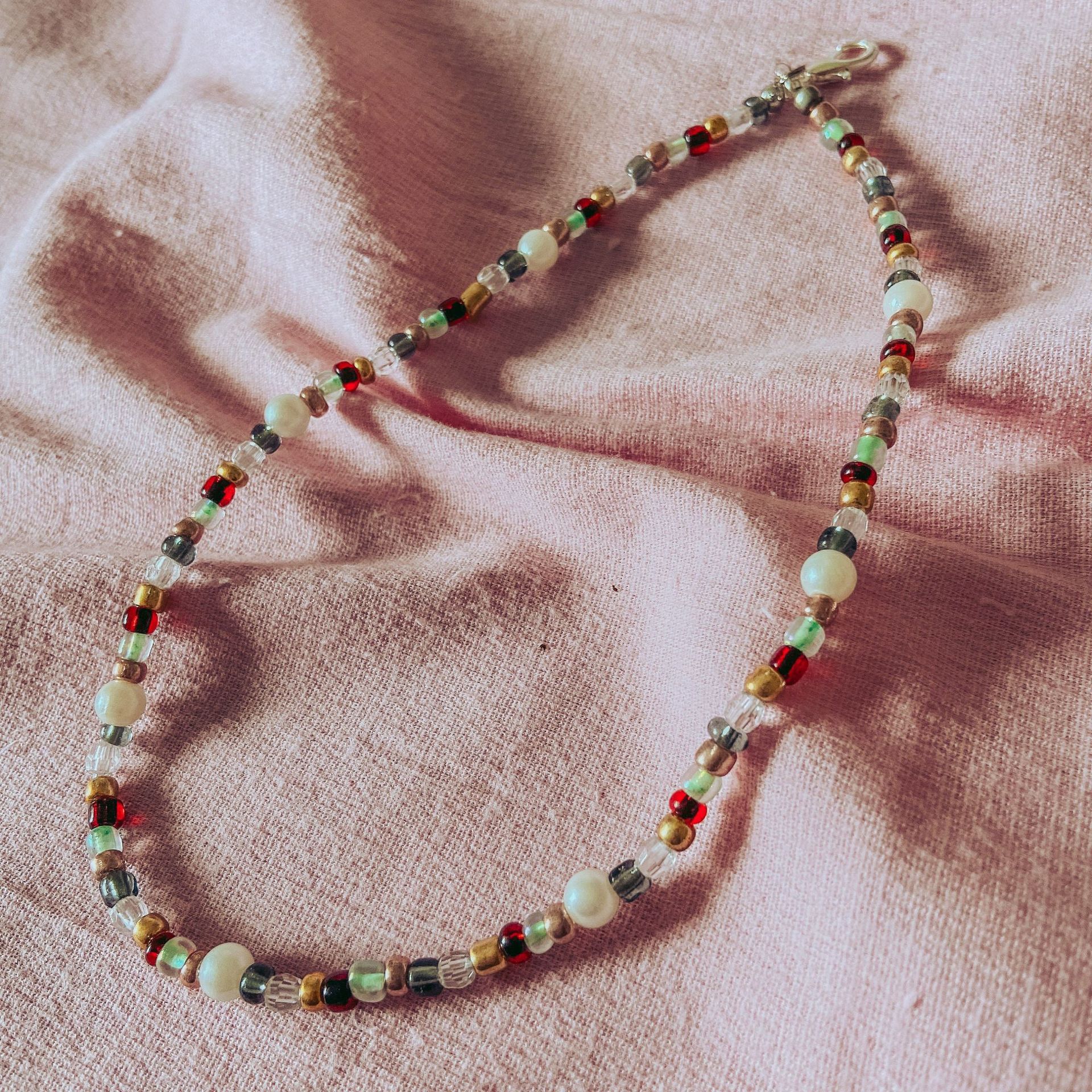 Simple Style Color Block Imitation Pearl Shell Beaded Chain Beaded Necklaces Wholesale display picture 1