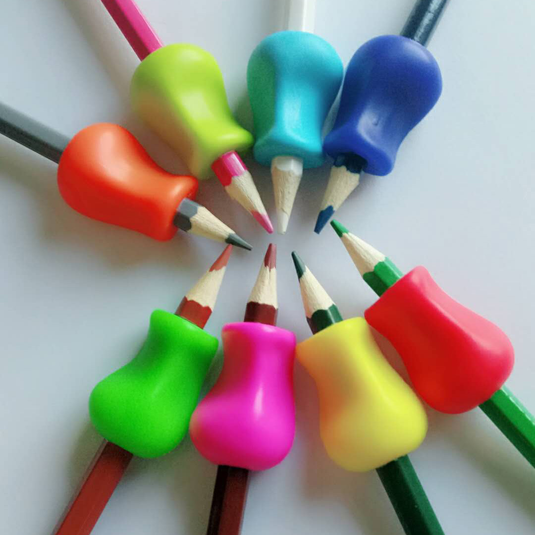 小学生专用写字工具 文教批硅握笔品 硅胶笔筒 硅胶矫正器 握笔器