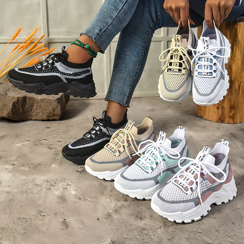 Zapatos de mujer de moda verano nuevo estilo transfronterizo suela blanda zapatos de papá ligeros zapatos de mujer zapatos deportivos transpirables de talla grande