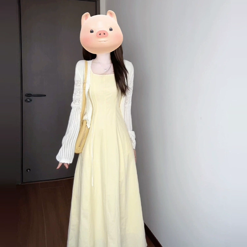 Новое французское платье-спагетти жёлтого цвета для женщин 2025 года, подходит для лета и весны, комплект миниатюрного длинного платья.