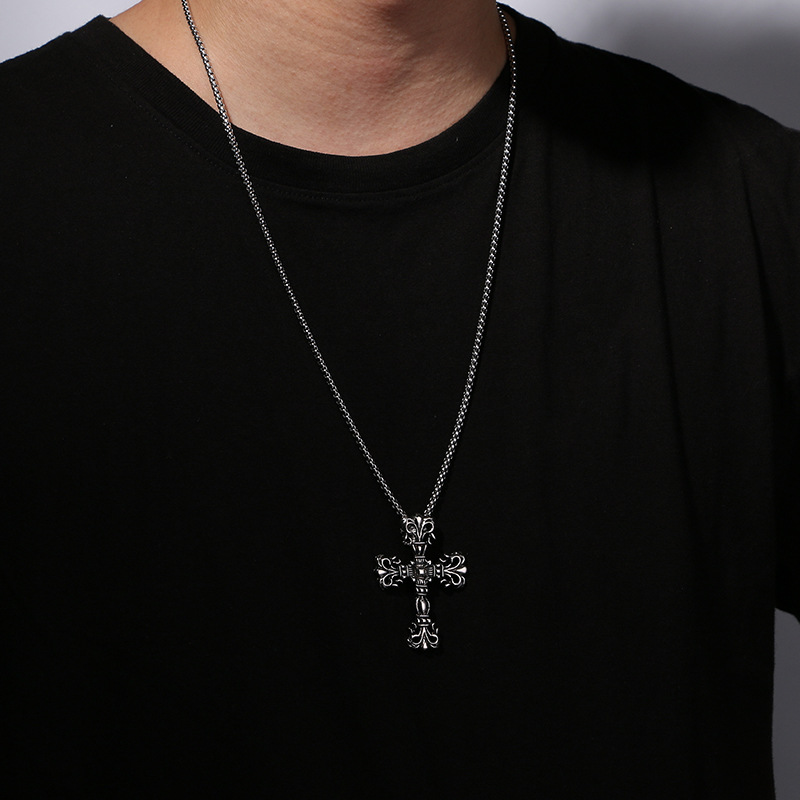 Collier pendentif en acier titane pour homme, style punk, accessoires non conventionnels, collier en croix creuse, danse hip-hop, collier pour femme_voghion.com