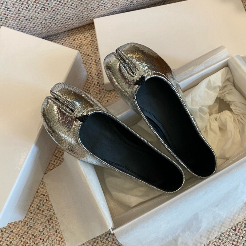 [migua] m6 magi split-toe pig trotters tabi ballet shoes one-step lazy toe shoes