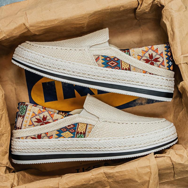 Una generación de temblores de cabello, zapatos de pescador de pana tejidos, zapatos de tabla, zapatos perezosos, zapatos de tela de un pie, zapatos de hombre de moda, cuatro estaciones