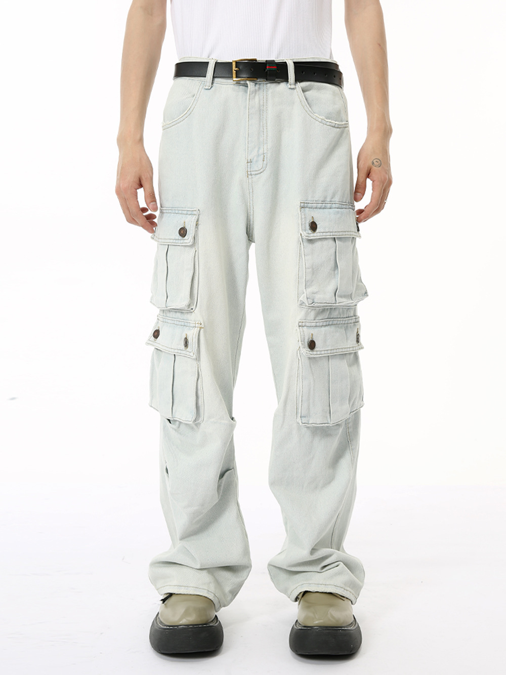 MTLCLOTHES Hombres| 2024 otoño nuevo color claro lavado con agua de bolsillo vaquero herramientas de piernas de cocina