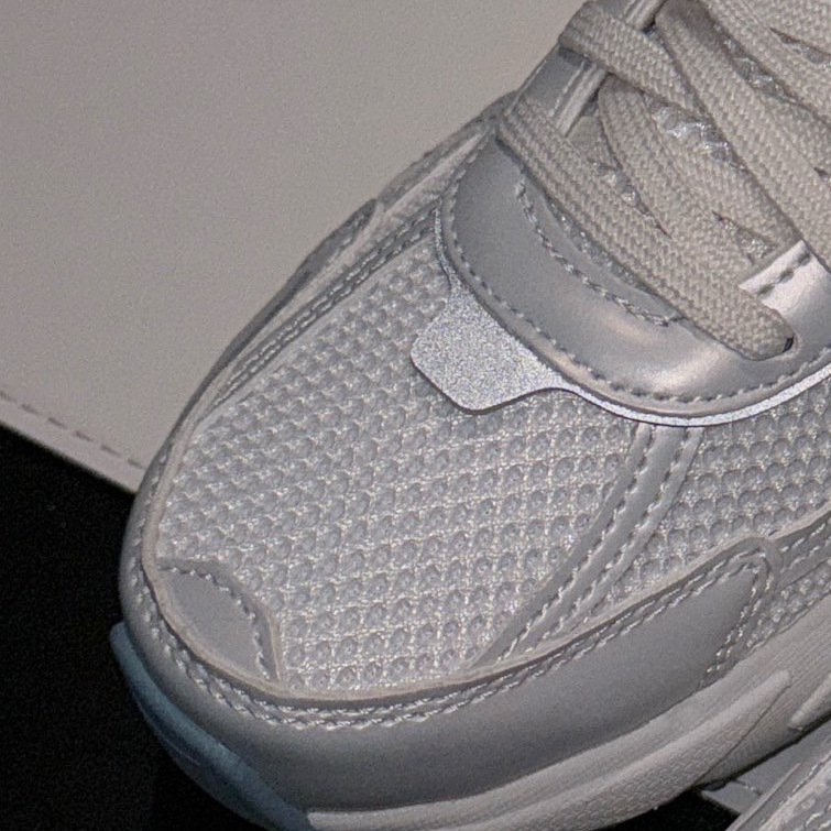 0H0604, Welfare Price Couple's Model Lightweight Breathable Vitukai Low-Top Running Shoes Casual Sports Shoes 0H0604, Welfare Price Couple's Model Lightweight Breathable Vitukai Low-Top Running Shoes Casual Sports Shoes