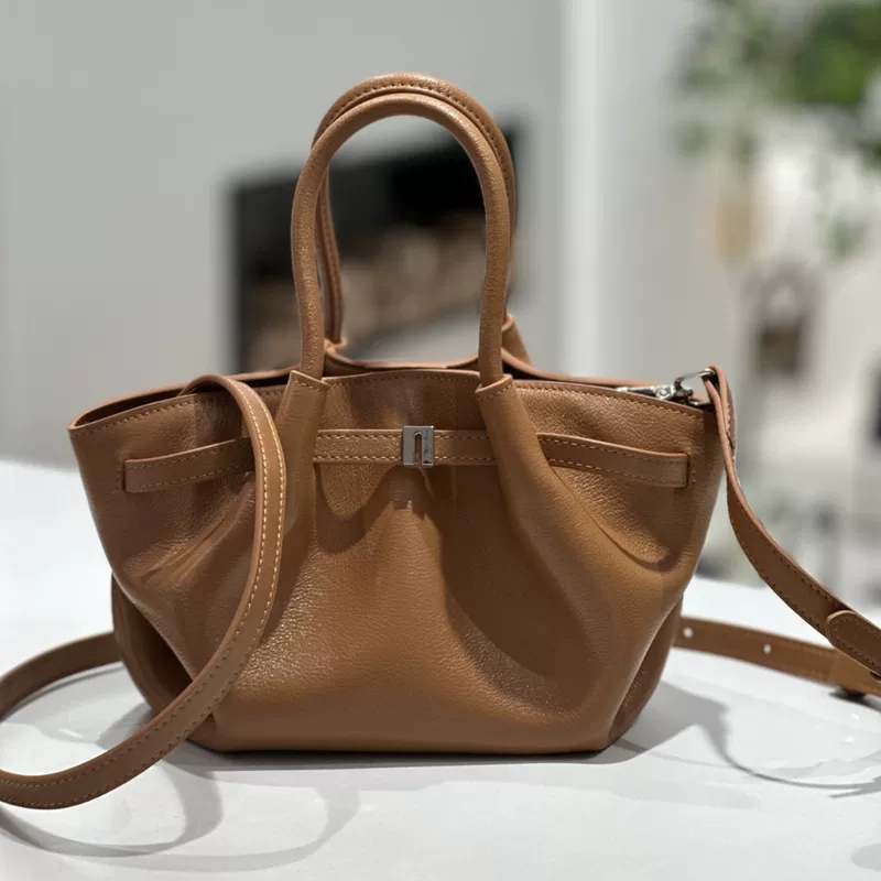 Summer handheld fashionable one-shoulder bag for leisure, shoulder bag, high-quality style