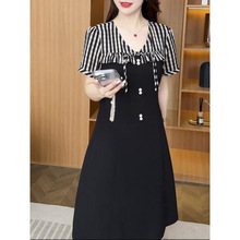 夏2025时尚新款珍珠纱条纹简约气质拼接舒适短袖假两件中长连衣裙