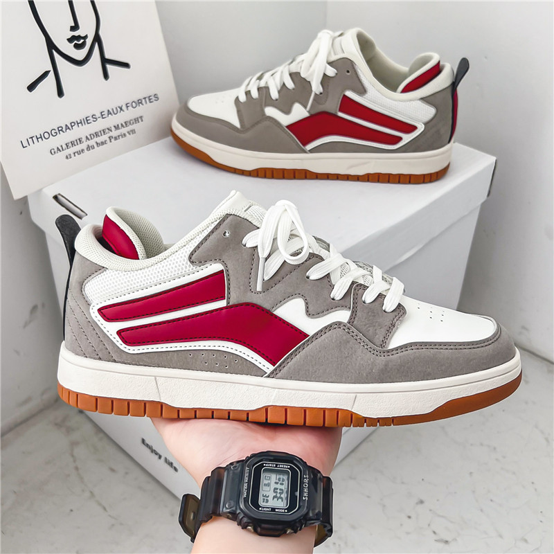 Verano nueva moda casual Sneaker hombres zapatos de tablero de estudiante bajo Top estilo Hong Kong moda retro blanco zapatos