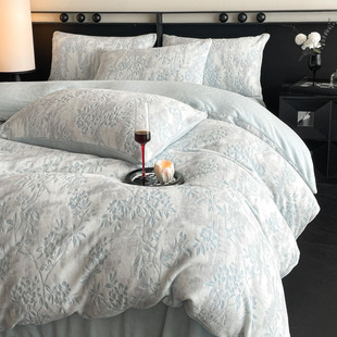 �߼��е񻨼Ӻ�ţ�̽q�ļ��׶�����Ʒ�p��ɺ��ë�q���״��δ���