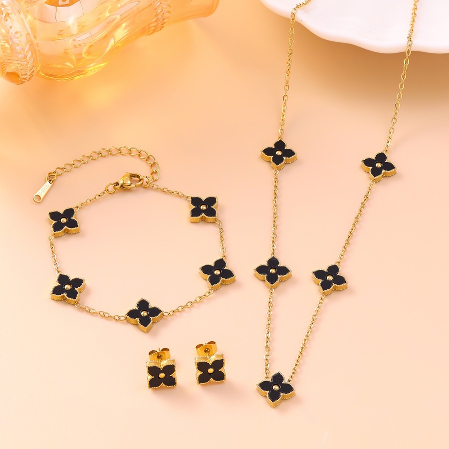 European and American Hot-Selling 18K Gold Stainless Steel Mother-Of-Pearl Four-Leaf Clover Bracelet, Necklace, and Earrings Three-Piece Set for Women Versatile Jewelry