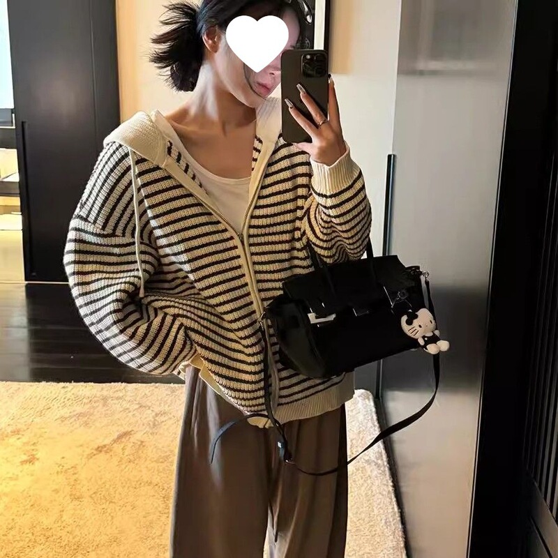 思蓓儿复古慵懒风条纹连帽毛衣外套女秋冬款软糯宽松拉链针织开衫|undefined