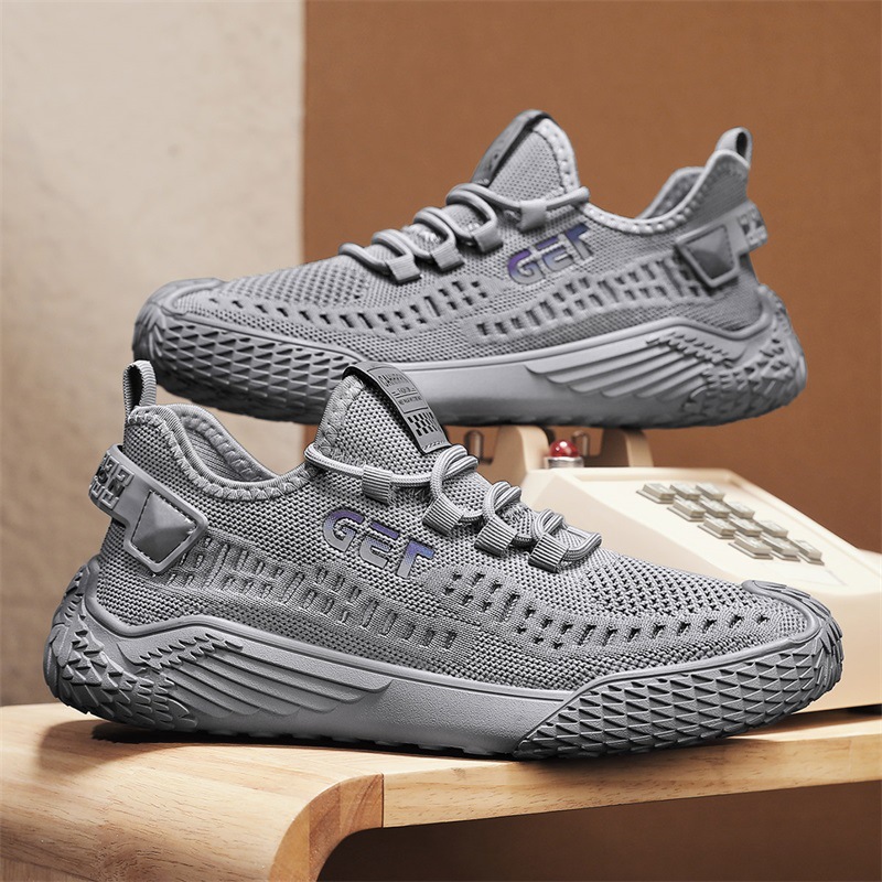 Lujo ligero 2025 zapatos de suela de ala casual de corte bajo 730 para hombres de verano, zapatos de moda para estudiantes, zapatos de tejido voladores, zapatillas de deporte al aire libre, hombres de moda