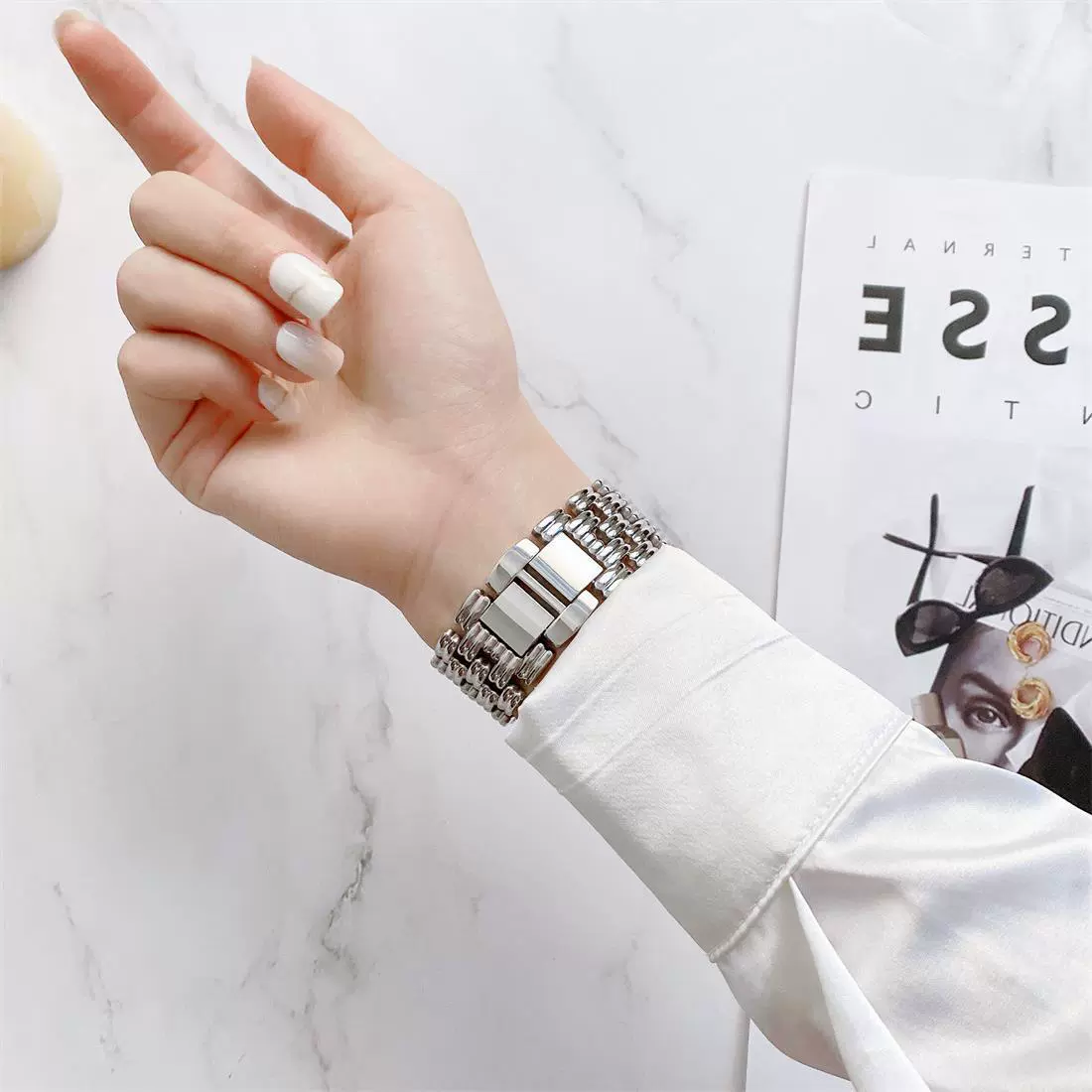 Подходит для браслета Apple iWatch SE с двойной цепочкой счастья и пятью бусинами, металлического ремешка S10, ремешка iwatch