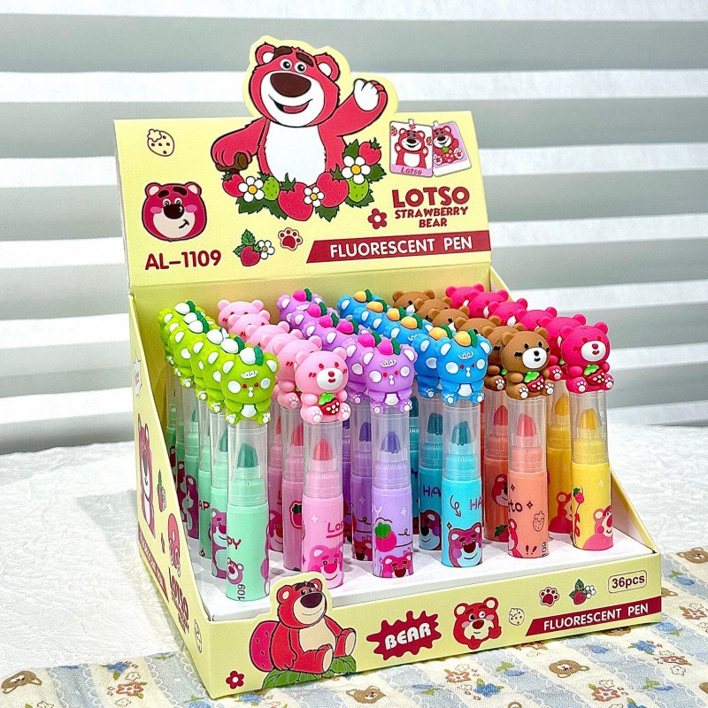 Cartoon Strawberry Bear Highlight pen