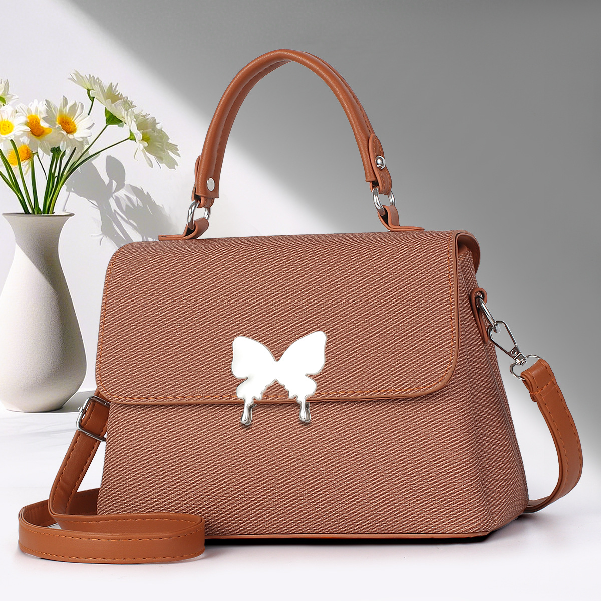 Bolso de verano de todo fósforo de comercio exterior para mujer portátil Bolso bandolera de moda de estilo explosivo para mujer 2025 nuevo estilo de fábrica image 5
