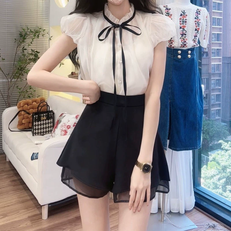 Летний комплект из шорт и короткого топа с французским дизайном, милым бантом и шикарным кружевом.