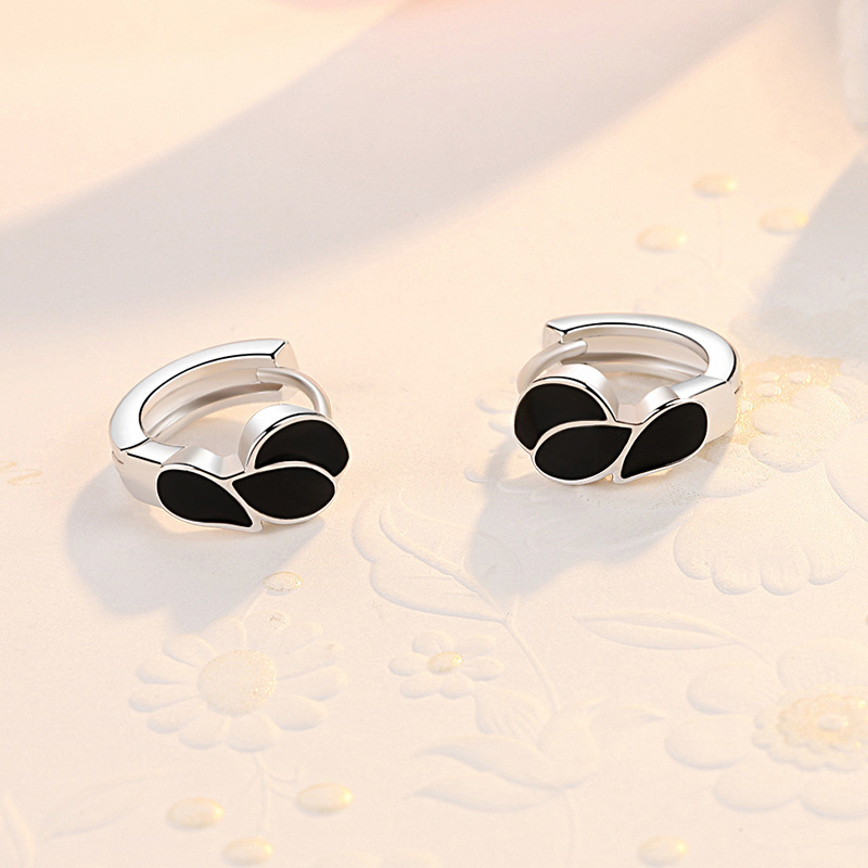 2021 Korean version of personality simple paint fashion leaf earringspicture4