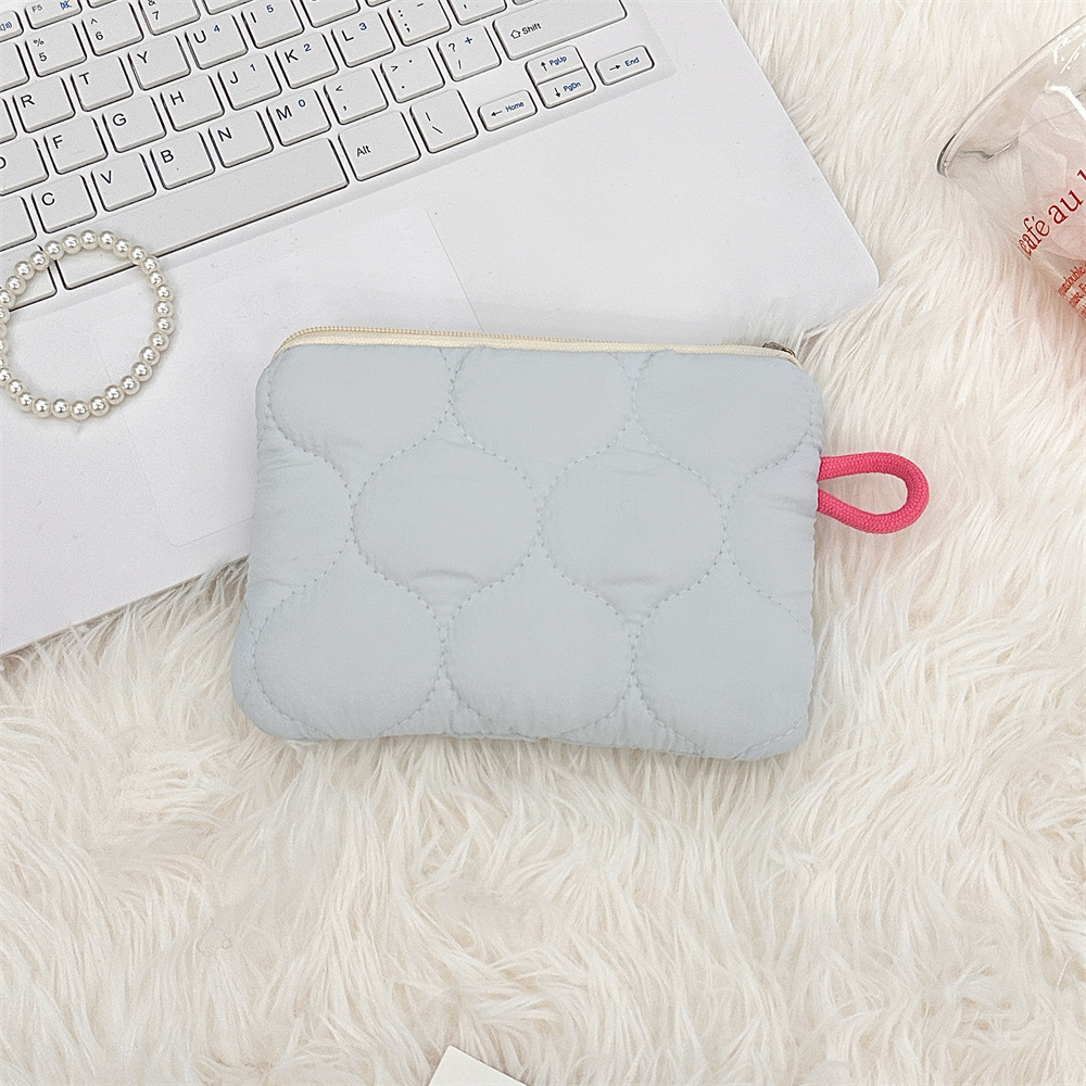 Light blue gourd-shaped coin purse