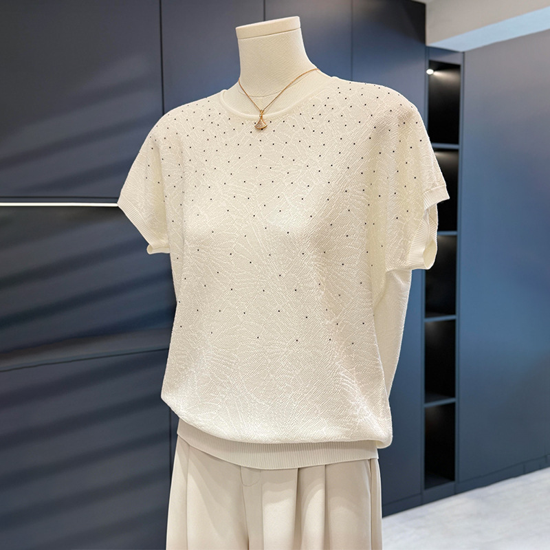 Fashionable Casual Mom-Style Knitwear, Women's Short-Sleeved Summer Tops, New Style, Elegant and Versatile Tops, Middle-Aged and Elderly T-Shirts Fashionable Casual Mom-Style Knitwear, Women's Short-Sleeved Summer Tops, New Style, Elegant and Versatile Tops, Middle-Aged and Elderly T-Shirts