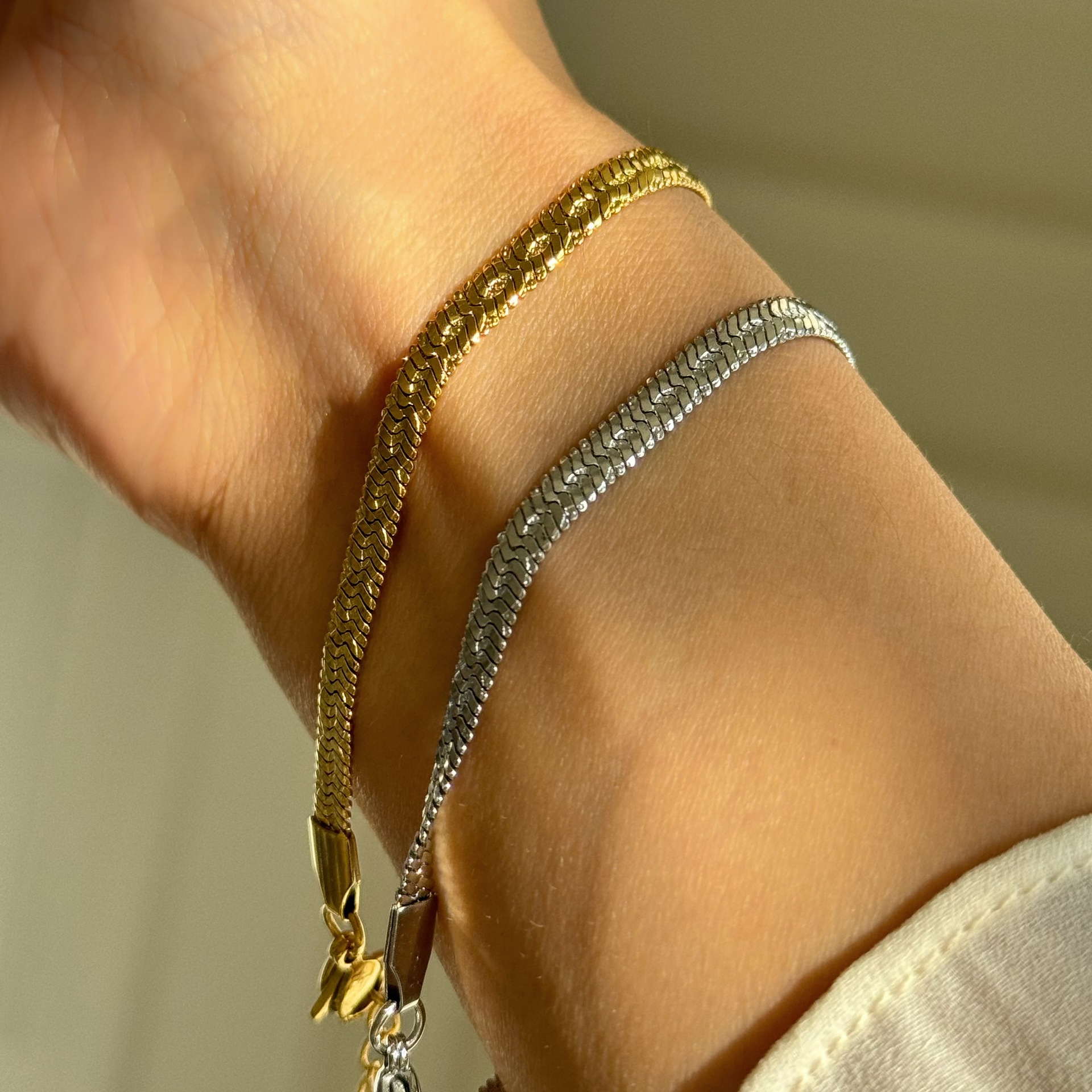 Holiday, Daily Occasion Simple Style Commute Star Titanium Steel Plating Gold Plated Bracelets