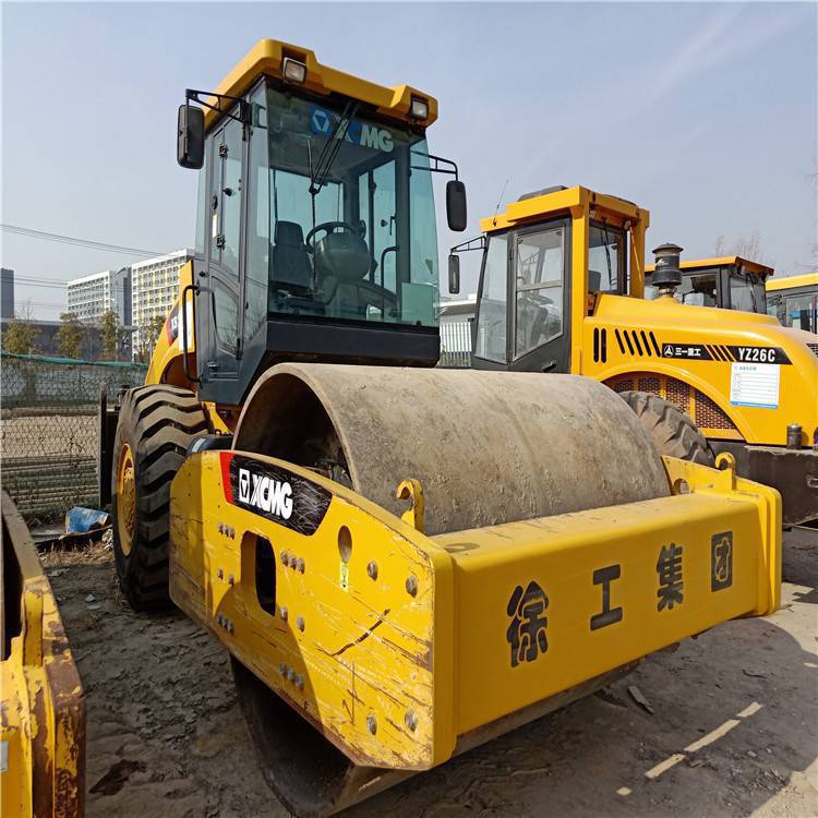 江西徐工26吨震动压路机，徐工二手震动压路机，全国送货