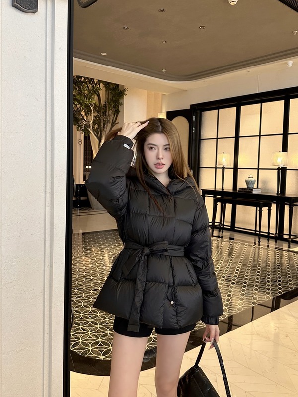 南油女装2025年秋冬Max*新款浴袍款鹅绒服腰间系带连帽羽绒服外套|undefined