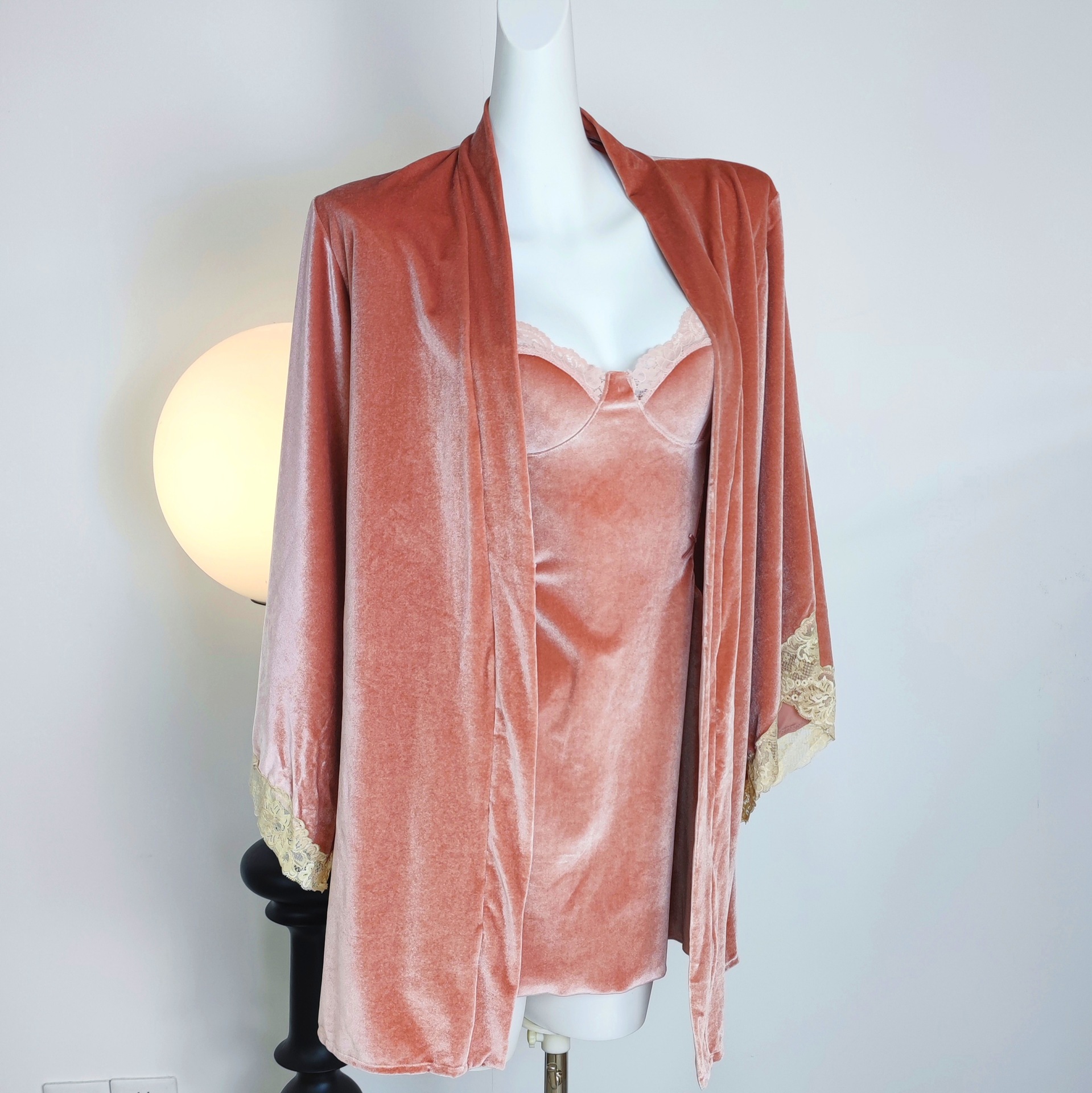 오리지널 오 고급 홈 아우터 가운 슈트 코트 가을 겨울 벨벳 조디악 연도 새해 나이트가운 모닝 가운 목욕가운