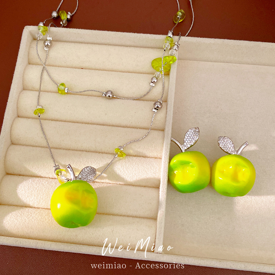 Collar de manzana de resina de zircón de doble cuentas lujoso nicho de alto nivel sensación de cadena clavícula fresca y dulce conjunto de joyería