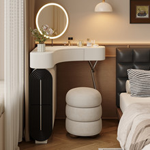 ��ʽ�L��ľ�D����y̨�ռ{������һ�w����С���͹ս����ǻ��y̨��