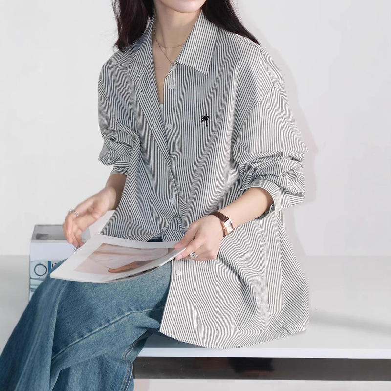 CHICVEM "Outdoor Girl" Lapel Color Striped Shirt Micro Wrinkle Texture Embroidered Long Sleeve Shirt Spring