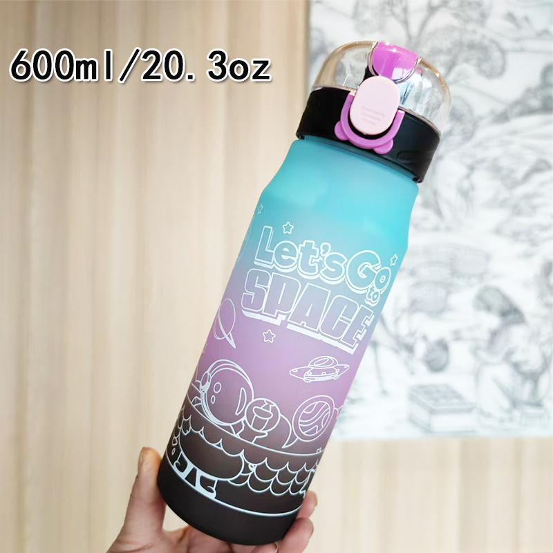 Nueva bebida directa portátil astronauta cubierta de rebote creativa mate deportivo al aire libre portátil taza de agua gradiente