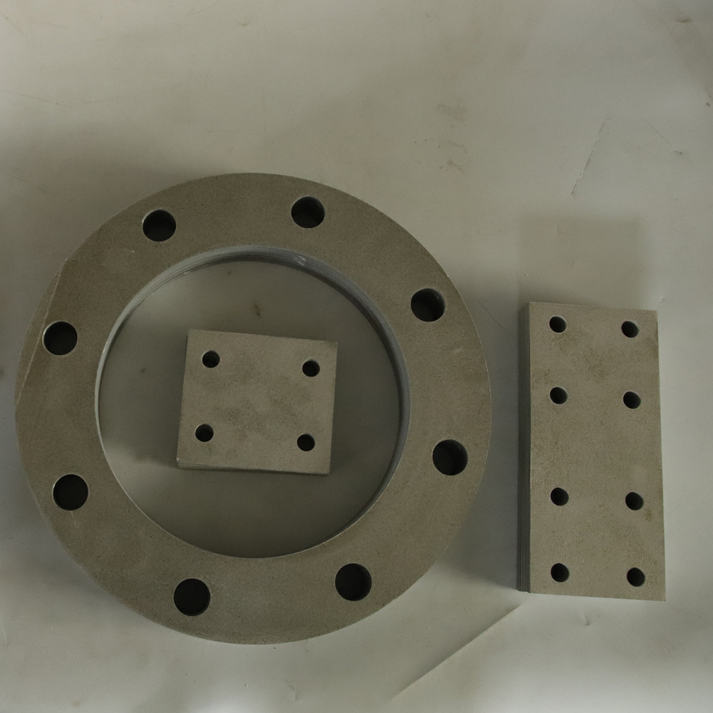 厂家生产云母板加工 耐高温隔热云母垫银色云母块绝缘材料定 制