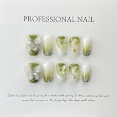 【Hand-painted】Summer Gradation Gradually Becomes Light and Fresh Crystal Butterfly Light Green Removable Wearable Nails