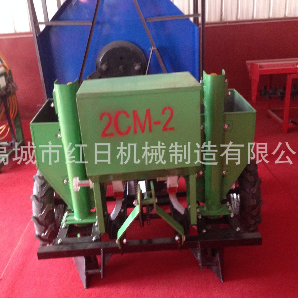 单垄单行土豆种植机  马铃薯播种机  拖拉机悬挂农用覆膜播种机