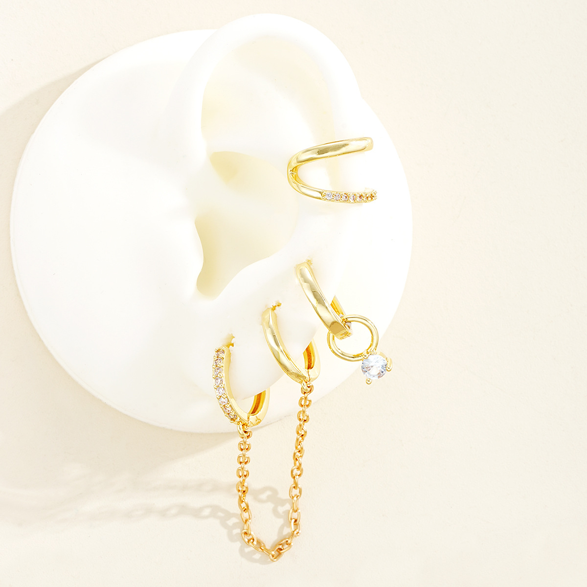 Europa y los Estados Unidos puntos creativos transfronterizos pendientes de diamante de zircón de cobre 3 piezas conjuntos de pendientes de cadena pendientes de lujo ligero pendientes de alta calidad para mujeres