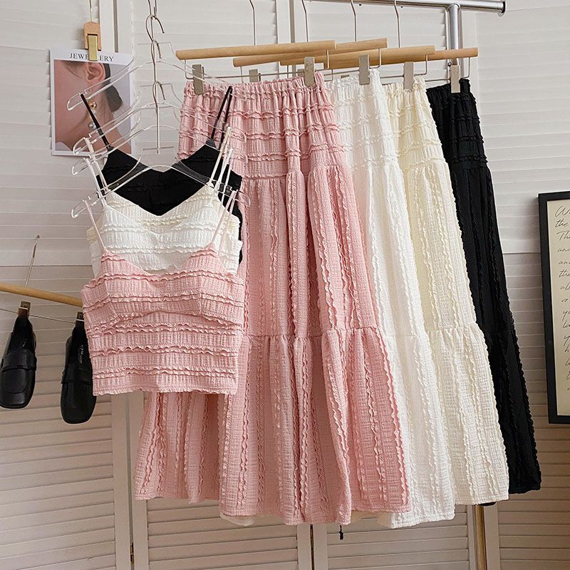 2025 summer new Korean version design lace splicing suspender + elastic waist skirt two-piece set for women
