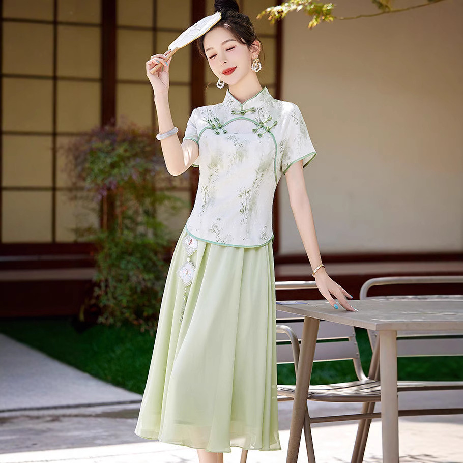 New Chinese Style Improved Cheongsam Dress for Women 2025 New Summer Dress Retro Buckle Embroidered Short-Sleeved Two-Piece Set
